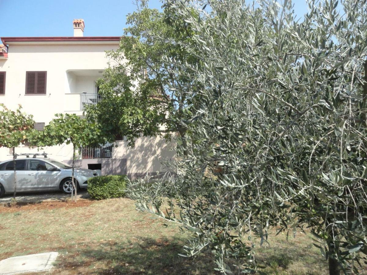 Tona Apartment Rovinjsko Selo Exterior foto
